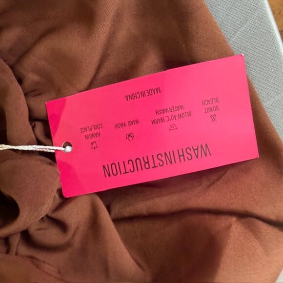 Chocolate Brown Off Shoulder Bubble Hem Mini Dress Size Large Y2K Coquette NWT - Picture 6 of 11